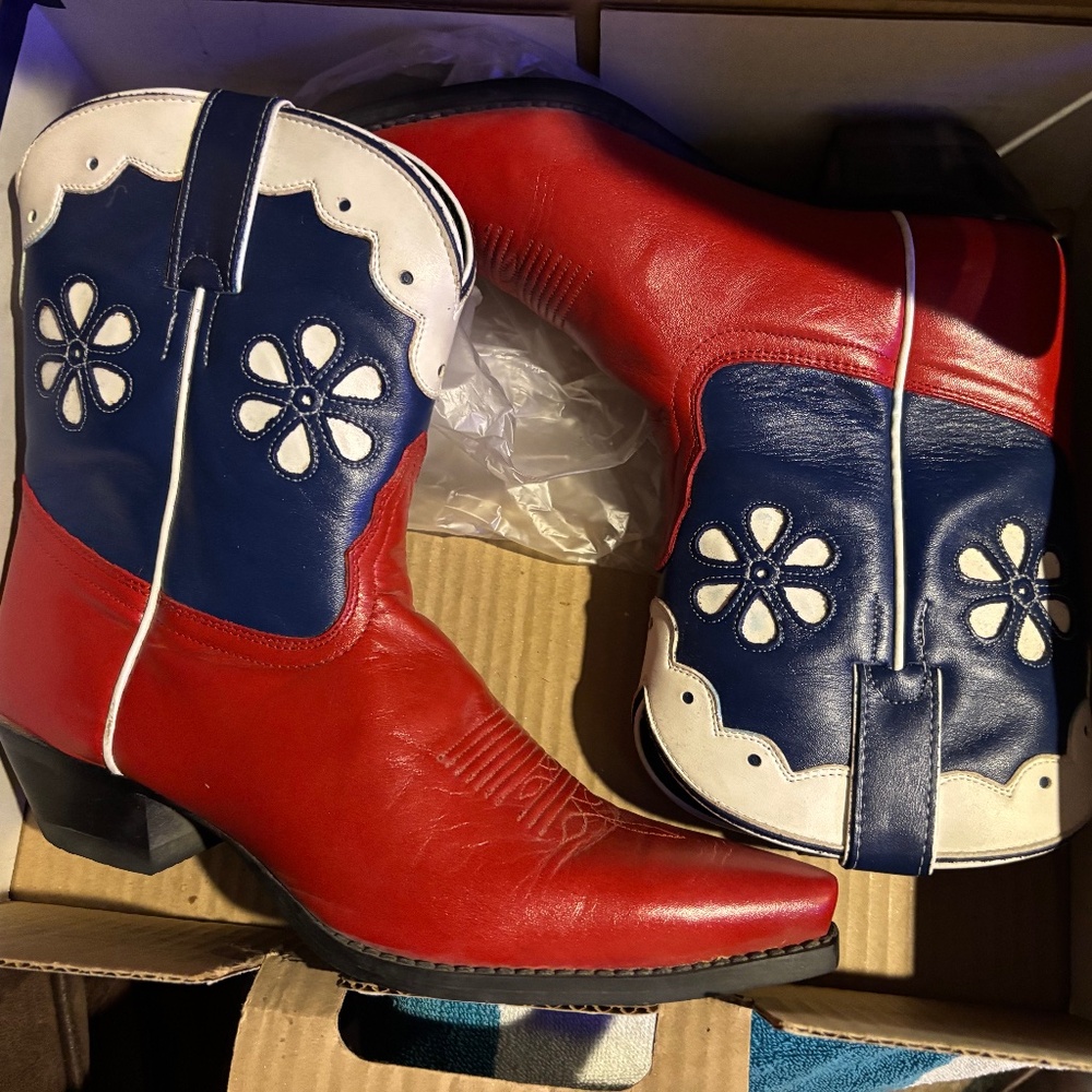 Brand new women’s cowboy boots